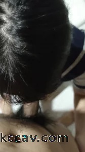让她穿上情趣内衣帮我口