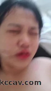 背着男友被草