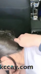 原创停车场车震现场，中途有车经过，操到她骂人