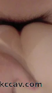 约公司财务美女开房无套后入，进来听水声