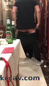 大连绿帽夫妻饭店包间活动