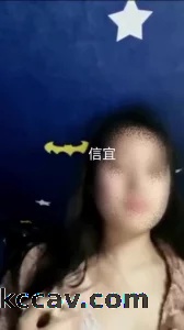 信宜大一女友自拍