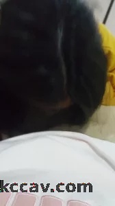 女友在私人影院口交，封面近照