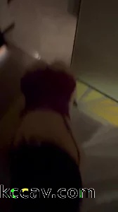 宁幼母狗穿着男友买的套装