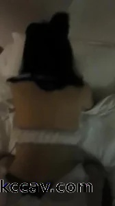 真实拍摄，边操边给他老公打电话，仔细听内容