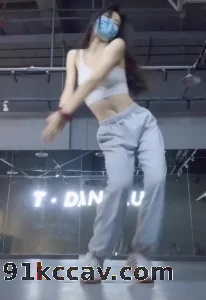 舞蹈生俏皮女友被老男人猛操（45分钟3p筒介）