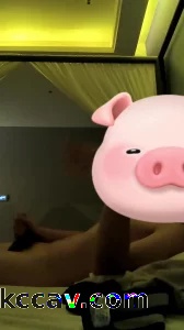 和大我两岁的小骚货在情趣房约炮