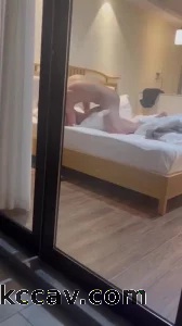 在门外看妻子挨操(绿帽视频看简)
