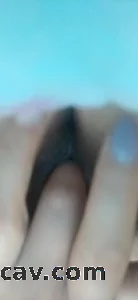 黑逼少妇自摸出水