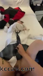新来的实习生叫受不了