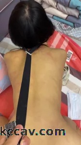 清澈的大学生