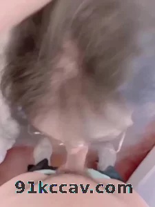 不知吃过多少鸡吧的大奶母狗跪着喊要顶吐了