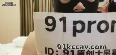 轻轻插入40岁轻熟女黑丝袜的b