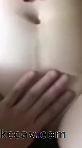 和45岁丰满大屁股肥臀熟女偷情，平时看着很保守，没想到操起来那么骚