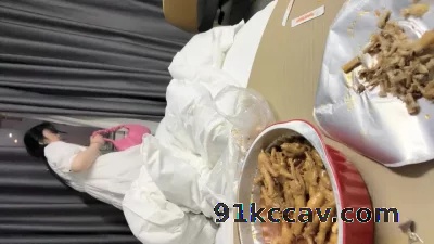 偷情少妇全程吐露自己的心酸 白天贤妻良母 晚上胯下母狗