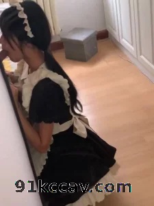 女仆装双马尾嫩妹第一视角口交