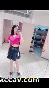 上海177明艳巨乳少妇背德做爱说爱你-1