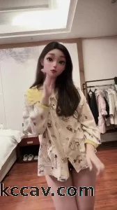 老婆出差在酒店诱惑跳舞