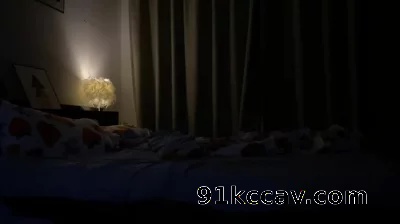 在小女友家休息，顺便打一炮