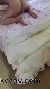 单男来家里3p老婆