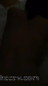 不让开灯操！那操疼可就不怪我了哈哈