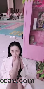 大表姐喜欢野外舔脚