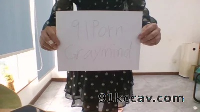骚劲十足的黑丝伪娘，可惜小屌子已废，飞机都打不起来。