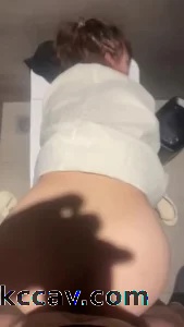 公共厕所爆草少妇  叫声能射