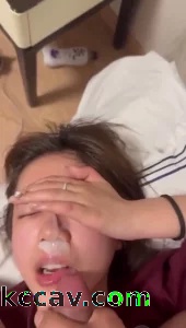 主动让我射在她脸上
