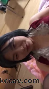 露脸狐狸媚眼勾人的婊子操着真会忍不住缴械