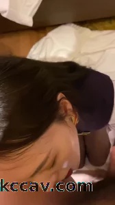 空乘专业的小炮友口活儿是真好 用鸡巴猛抽她脸
