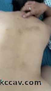 离婚巨臀熟女，电梯口搭讪到手，水多浪叫声大
