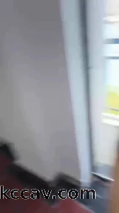 酒店开门操学姐，中途服务员走过