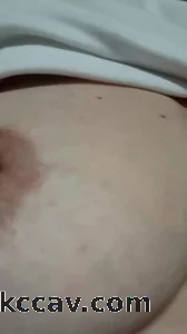 52岁老炮友揉逼自拍给我看。