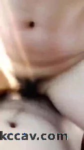 与女友同时高潮，女上疯狂摇动