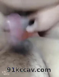 爆操55岁丰满大屁股熟女坦克，如果鸡巴太短几乎够不到，光阴户就很厚