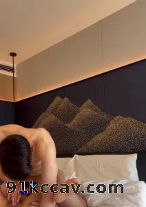 与学妹努力耕耘❤️鸡吧跟逼都操肿了