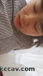爆操阴毛浓密的小骚货
