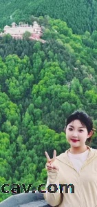 后入丰满女大，叫声销魂