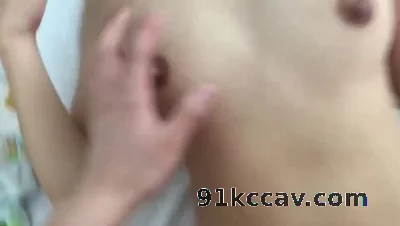 骚逼大学生骚浪贱货一个炮架子