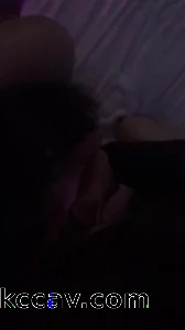 双飞一对姐妹（扮演母女）同吃一个香肠