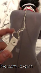 自己调教的母狗