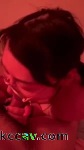 戴眼镜的才是最骚的的啊