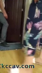 姐夫戏弄小姨子