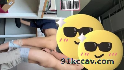 办公室爆草丝袜女同事