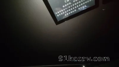 微胖小母狗  公司关门后关灯在楼梯上给我跪舔