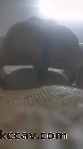 小母狗太耐操了，站起来打桩都不叫一声