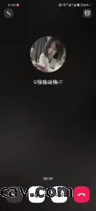 初次裸聊，青春妹子的肉体，粉嫩乳房