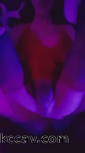 【同性】美艳的骚母狗被我操得浪叫，后入可会摇了
