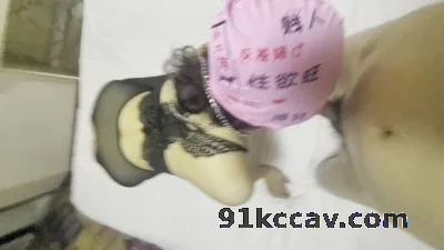 重庆最爽老母狗性奴，给她找个女伴